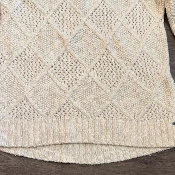 American Eagle Outfitters Cream Open-Knit Diamond Crewneck Sweater - Picture 3 of 9